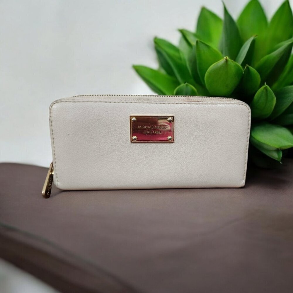 Michael Kors Off White Zip Around Jet Set Large Wallet - Picture 7 of 7